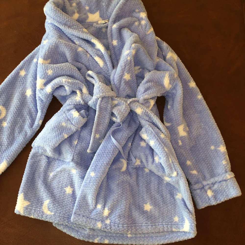 SUPER SOFT ROBE!!! - Picture 2 of 2